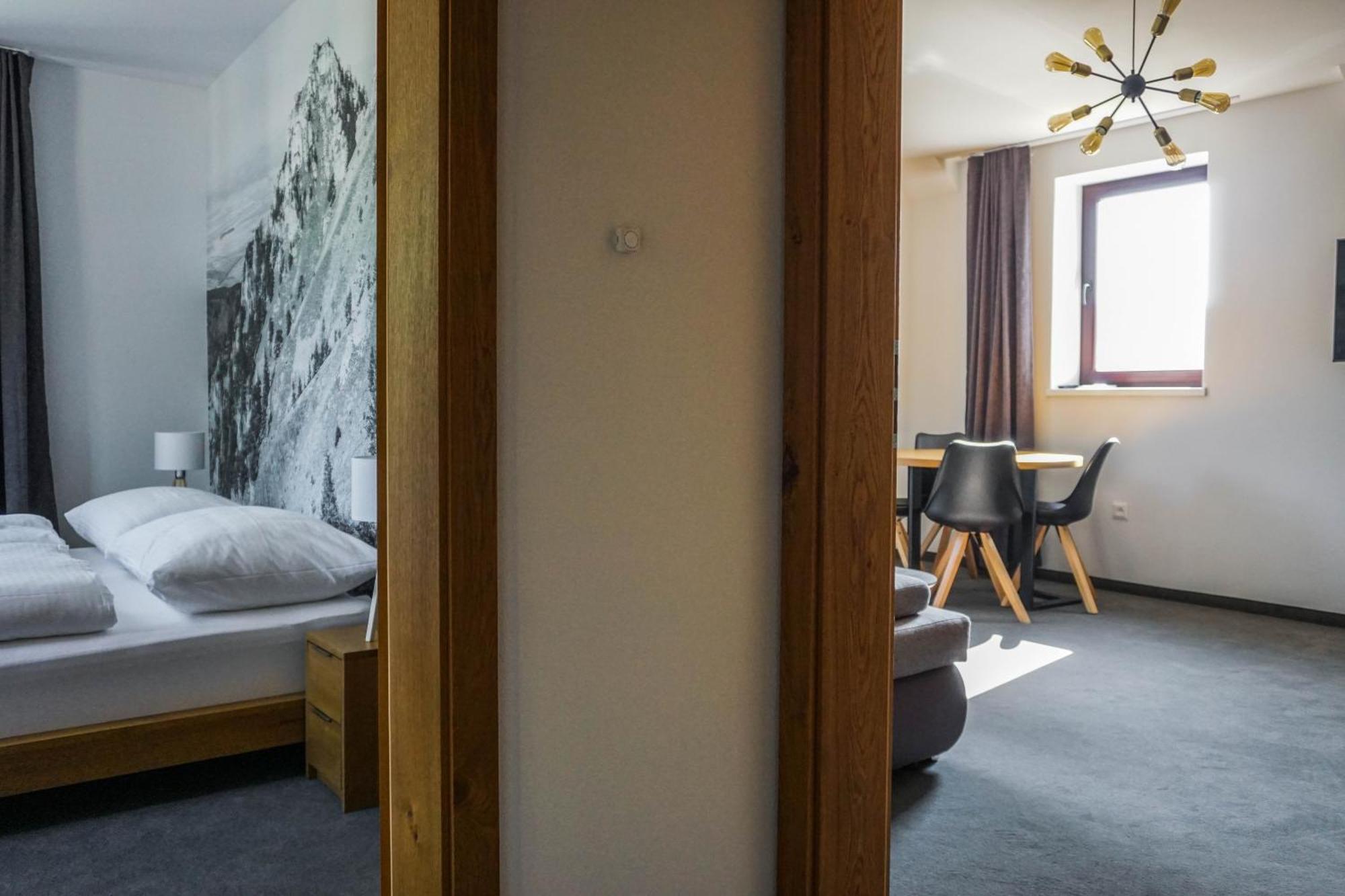Apartmany Humno Valča Exterior foto